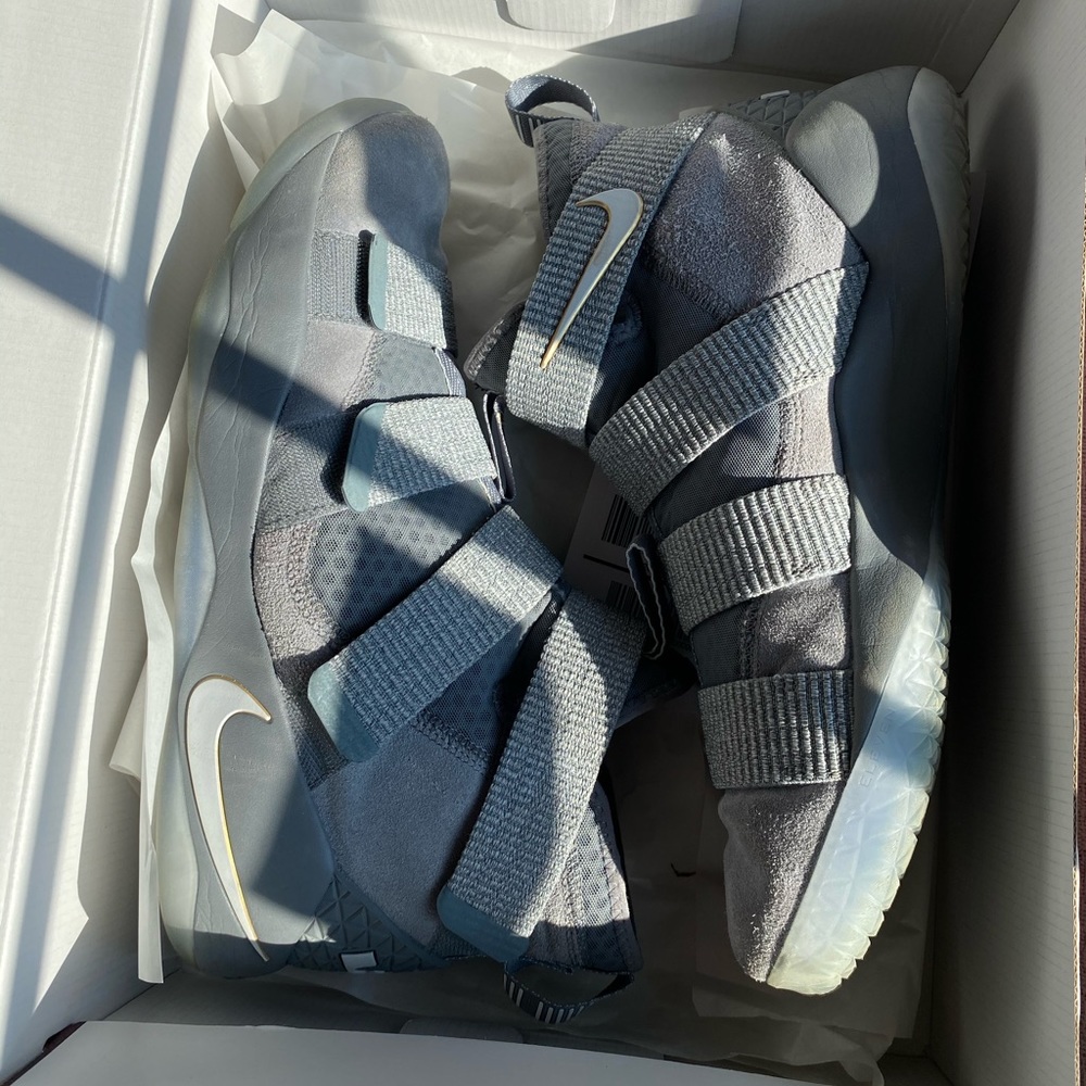 Lebron soldiers. Worn once. 10/10 condition